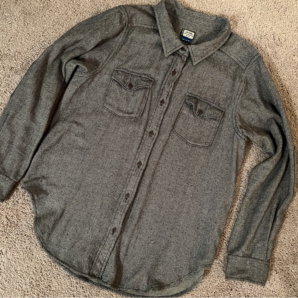 Kavu button up